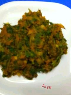पालक बेसन की सब्जी (Palak Besan Ki sabji recipe in Hindi) रेसिपी मुख्य फोटो