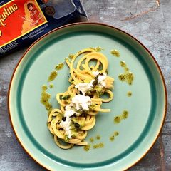 A picture of Speedy bucatini with courgettes and burrata.