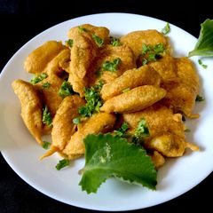 A picture of Ajwain Leaves Pakoda.