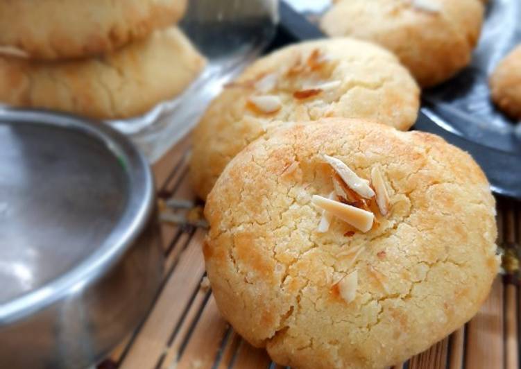 Recipe of Perfect Almond Cookies