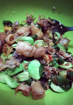 Foto resep Tumis cumi asin Pete cabe hijau