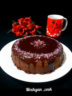 عکسی از دستور کیک موکا با سس شکلاتی😋😍