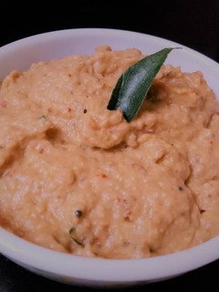 பைங்கன் சட்னி / கத்தரிக்காய் சட்னி செய்முறை முக்கிய புகைப்படம்