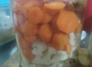 Una foto de Pickle de Coliflor en conserva