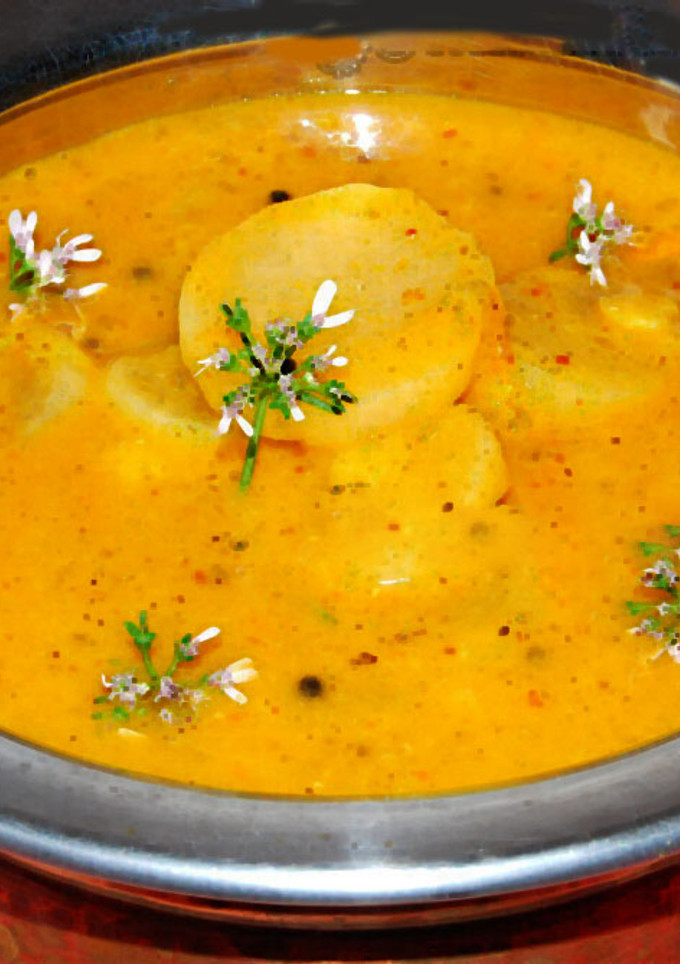 அறைத்து விட்ட முள்ளங்கி சாம்பார் (Araithu vitta mullanki sambar recipe in tamil) செய்முறை முக்கிய புகைப்படம்