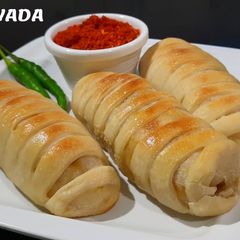 A picture of Oil free Vada Pav roll.