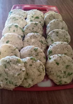 Una foto de Mini tortillas de papa con atún