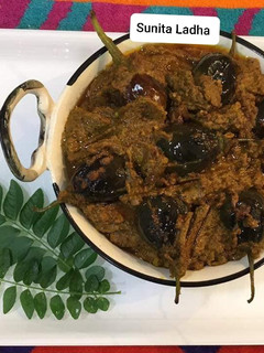 भरवा बैंगन (दक्षिण भारतीय स्टाइल) रेसिपी मुख्य फोटो