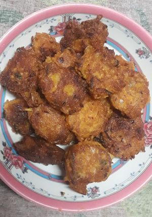 সুজির পকোড়া (sujir pakoda recipe in Bengali) রেসিপির প্রধান ছবি