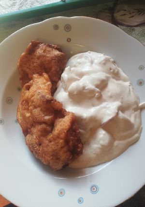Palacsintabundában sült csirkemell majonézes burgonyasalátával recept fotója
