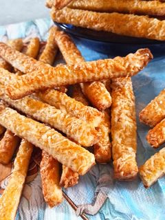 A legfinomabb sajtosrúd recept fotója