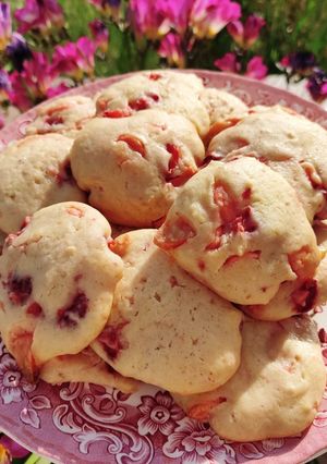 Φωτογραφία της συνταγής "Μπουκίτσες muffin με Φιλαδέλφεια και φρέσκες φράουλες"🍓💖