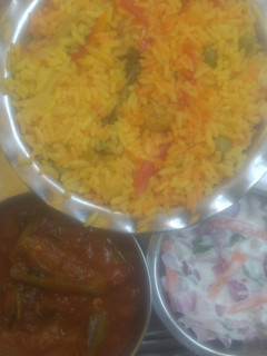வெஜிடேபிள் தம் பிரியாணி (Vegetable thum biryani recipe in tamil)#onepot செய்முறை முக்கிய புகைப்படம்
