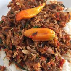 Tongkol Suir Bumbu Merah রেসিপির প্রধান ছবি
