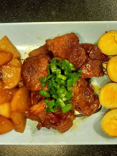 日式蘿蔔燒肉 的食譜成品照片