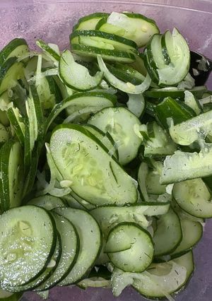 Una foto de Ensalada de pepino 🥒