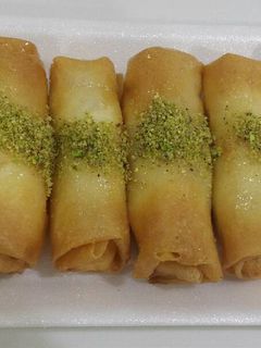 صورة لوصفة حلا زنود الست برقائق السبرينغ رول