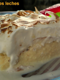 Una foto de Postre de tres leches