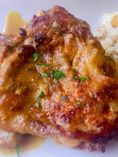 Una foto de Pollo en salsa de leche de coco y curry