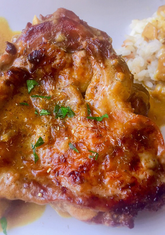 Una foto de Pollo en salsa de leche de coco y curry