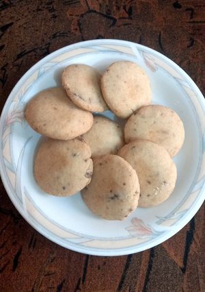 A picture of Chocolate cookies 🍫🍪🍪without oven.