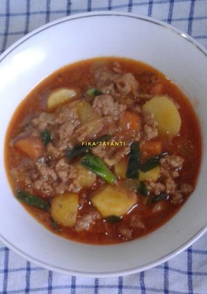 Foto resep Semur daging sapi giling, kentang, wortel