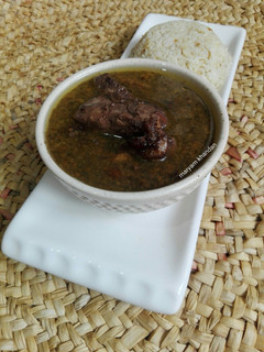 عکسی از دستور خورشت فسنجون با مرغ