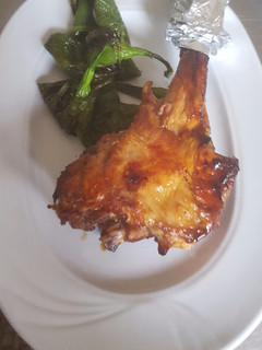 Una foto de Pierna de cabrito al horno