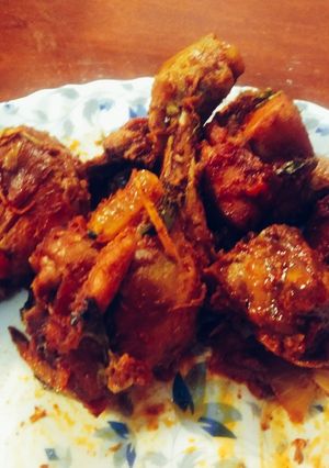A picture of Spicy Tawa chicken.
