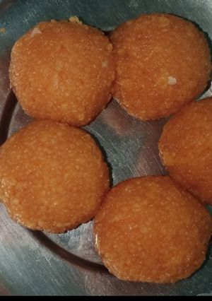 A picture of Ladoo.