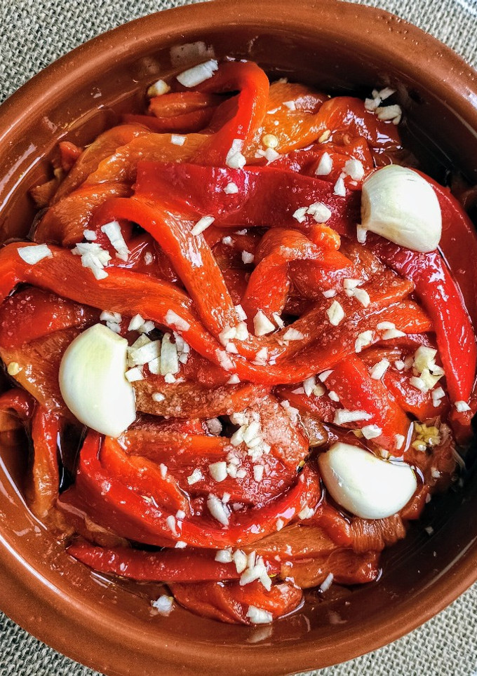 Una foto de Ensalada de pimientos rojos asados