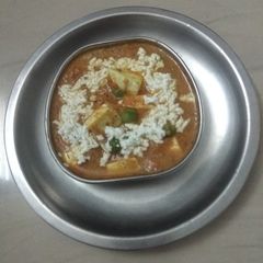 A picture of Paneer Matar Butter Masala.