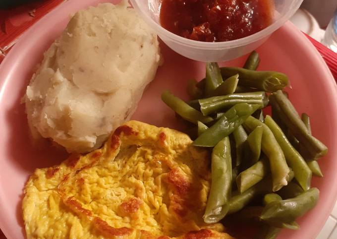 Egg Steak With Tomato Sauce (Steak Telur Dengan Saus Tomat)