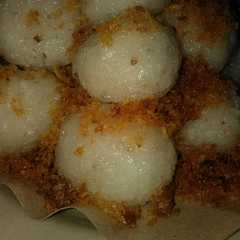 Ketan serundeng রেসিপির প্রধান ছবি