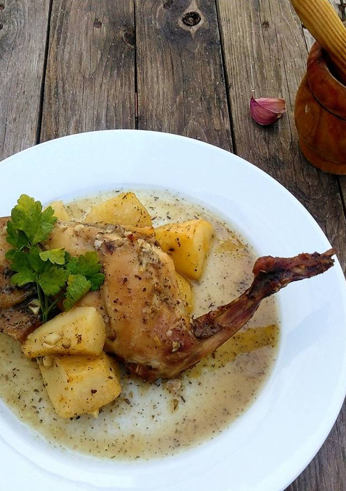 Una foto de Conejo al horno