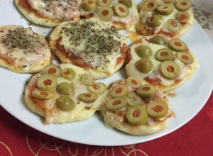 Una foto de Pizzetas🍕🍕