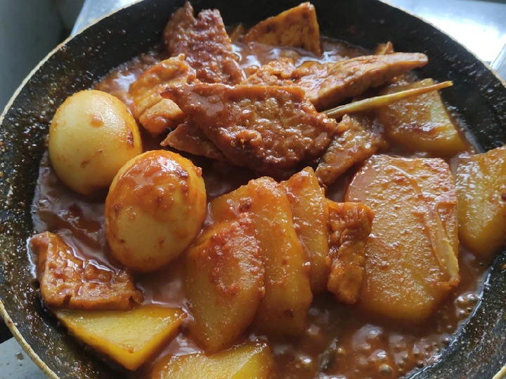 Langkah Gampang Menyiapkan Resep Semur komplit(tahu,tempe,kentang,telor) yang Lezat Sekali Anti Ribet, Mantap Sekali