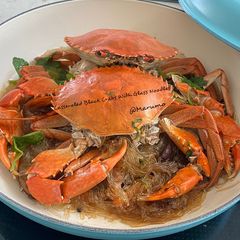 A picture of Casseroled Black Crabs With Glass Noodles.