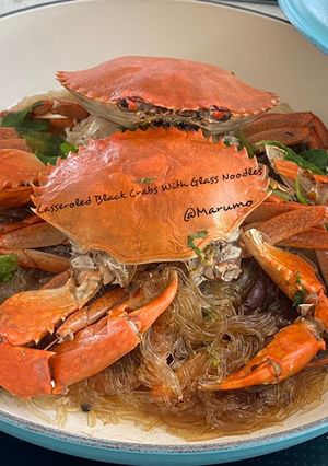 A picture of Casseroled Black Crabs With Glass Noodles.