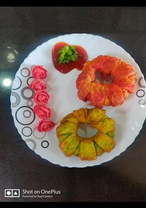 A picture of Ring samosa.
