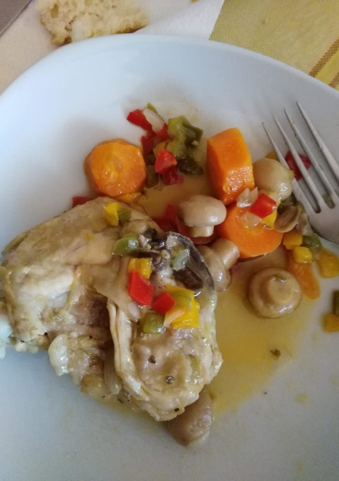 Una foto de Pollo guisado