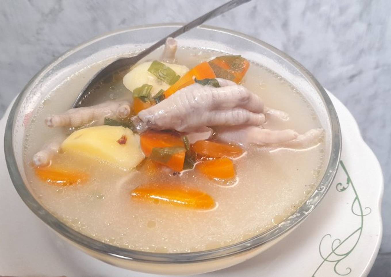 Sup ceker ayam padang