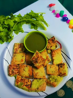 કોથંબિર વડી (Kothimbir Vadi) રેસીપી મુખ્ય ફોટો