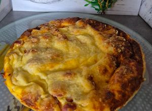Une photo de 🌭🧀 La tarte gourmande des petits chefs saucisses de Strasbourg & fromage fondant 😃