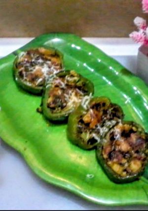 भरवां शिमला मिर्च रिंग्स रेसिपी मुख्य फोटो