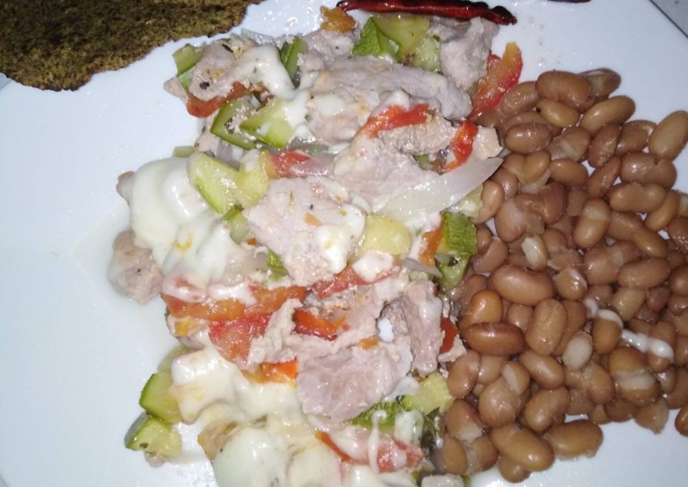 Puerco con calabacitas y queso