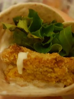 Una foto de Falafel de calabaza relleno de queso