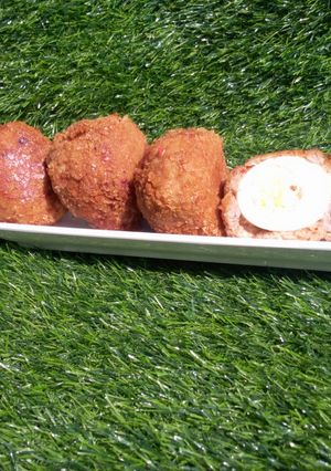 A picture of Scotch egg.