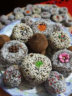 عکسی از دستور خرما لقمه ای