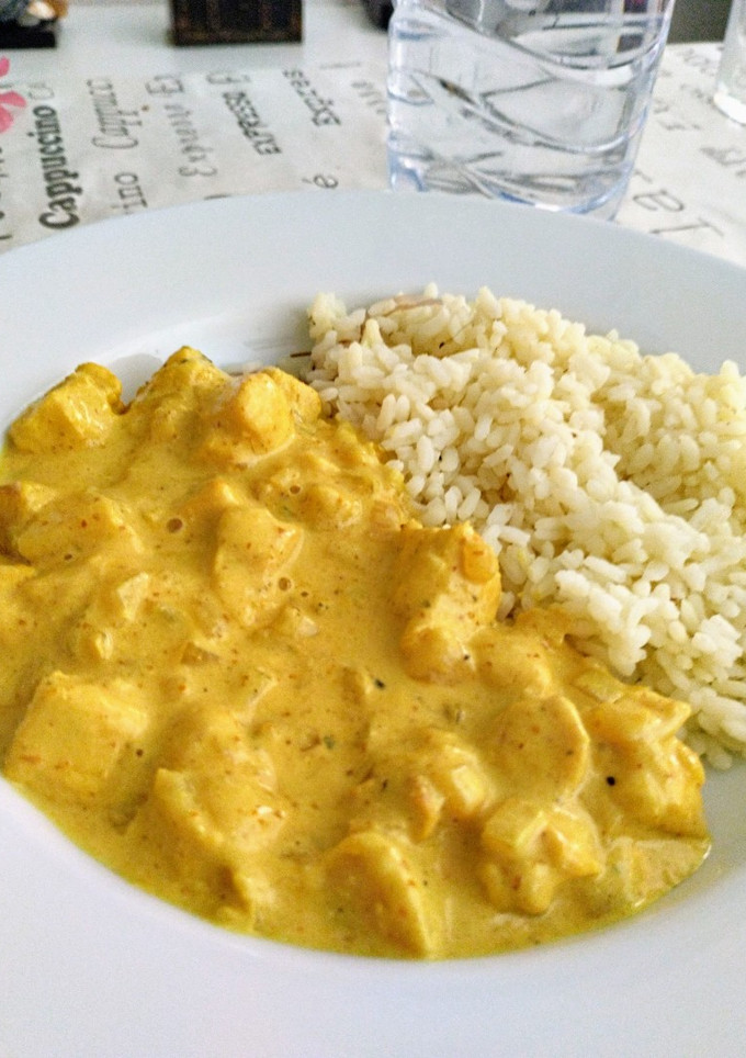 Una foto de Pollo al curry